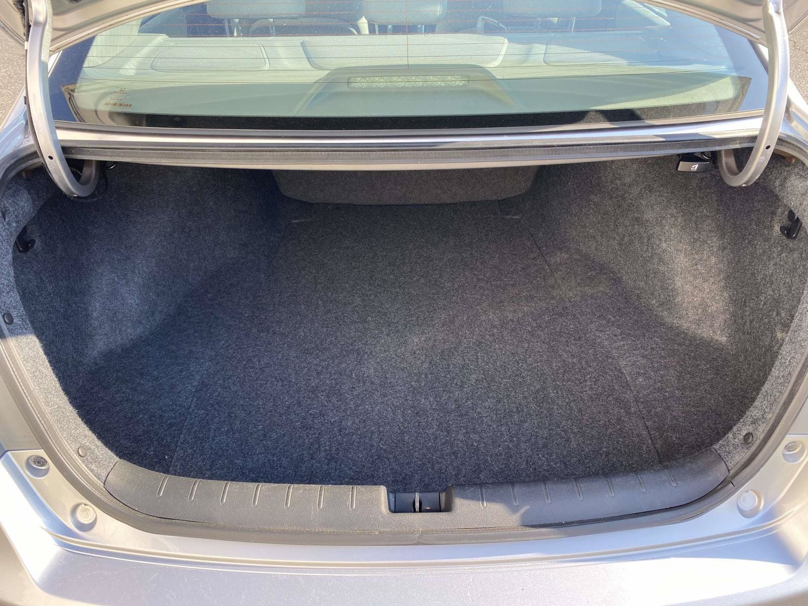 Used 2013 Honda Accord EX-L image 19