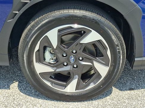 Certified 2025 Subaru Crosstrek 2.5i Limited w/ Crosstrek Mirror Package AWD/4WD image 9
