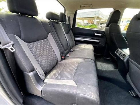 Used 2020 Toyota Tundra SR5 w/ SR5 Upgrade Package AWD/4WD image 26