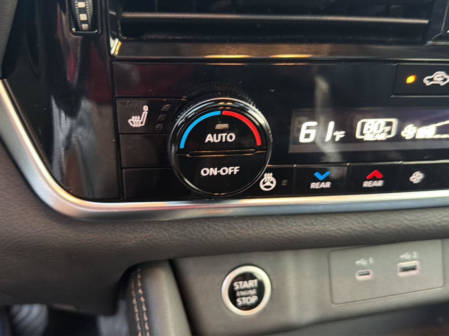 Used 2023 Nissan Rogue SL w/ SL Premium Package FWD image 29