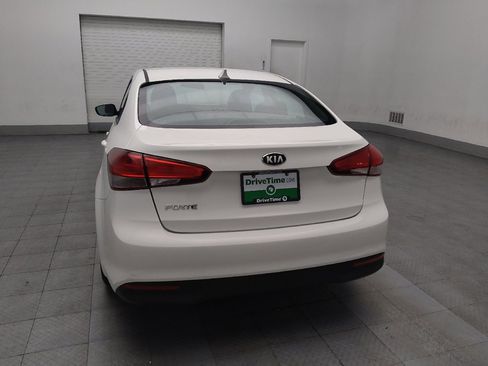 Used 2017 Kia Forte LX FWD image 6