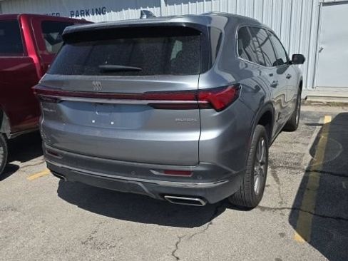 Used 2026 Buick Enclave Preferred FWD image 3