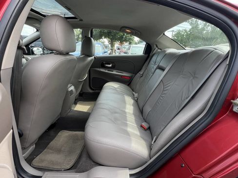 Used 2004 Chrysler Concorde LXi image 14