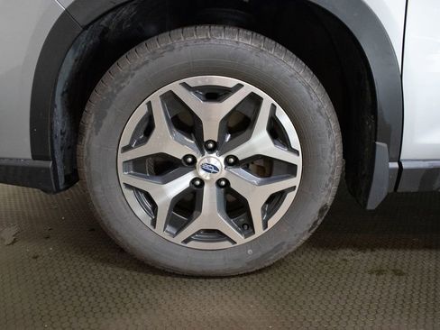 Used 2023 Subaru Forester Premium w/ Popular Package #3 AWD/4WD image 9