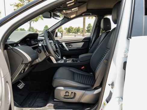 New 2026 Land Rover Discovery Sport Landmark AWD/4WD image 4