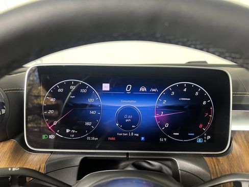 Used 2024 Mercedes-Benz CLE 300 4MATIC Cabriolet image 32