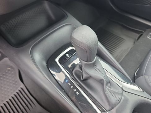 Certified 2025 Toyota Corolla LE FWD image 20