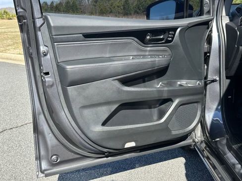 Used 2024 Honda Odyssey Elite image 12
