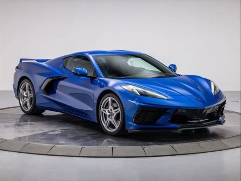 Used 2020 Chevrolet Corvette Stingray Premium Cpe w/ 3LT Preferred Equipment Group image 7