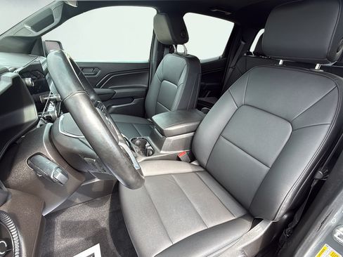 Used 2025 Chevrolet Colorado Trail Boss AWD/4WD image 34