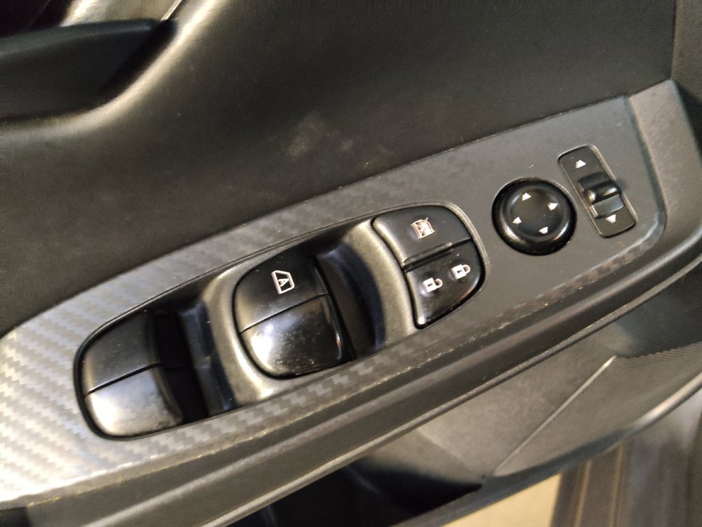 Used 2025 Nissan Sentra S FWD image 27