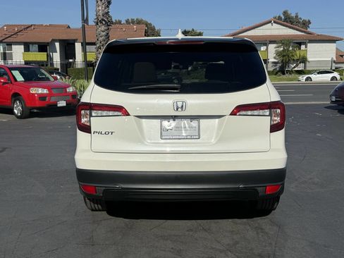 Used 2019 Honda Pilot LX image 3