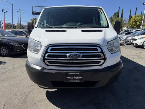Used 2017 Ford Transit 350 XLT image 4
