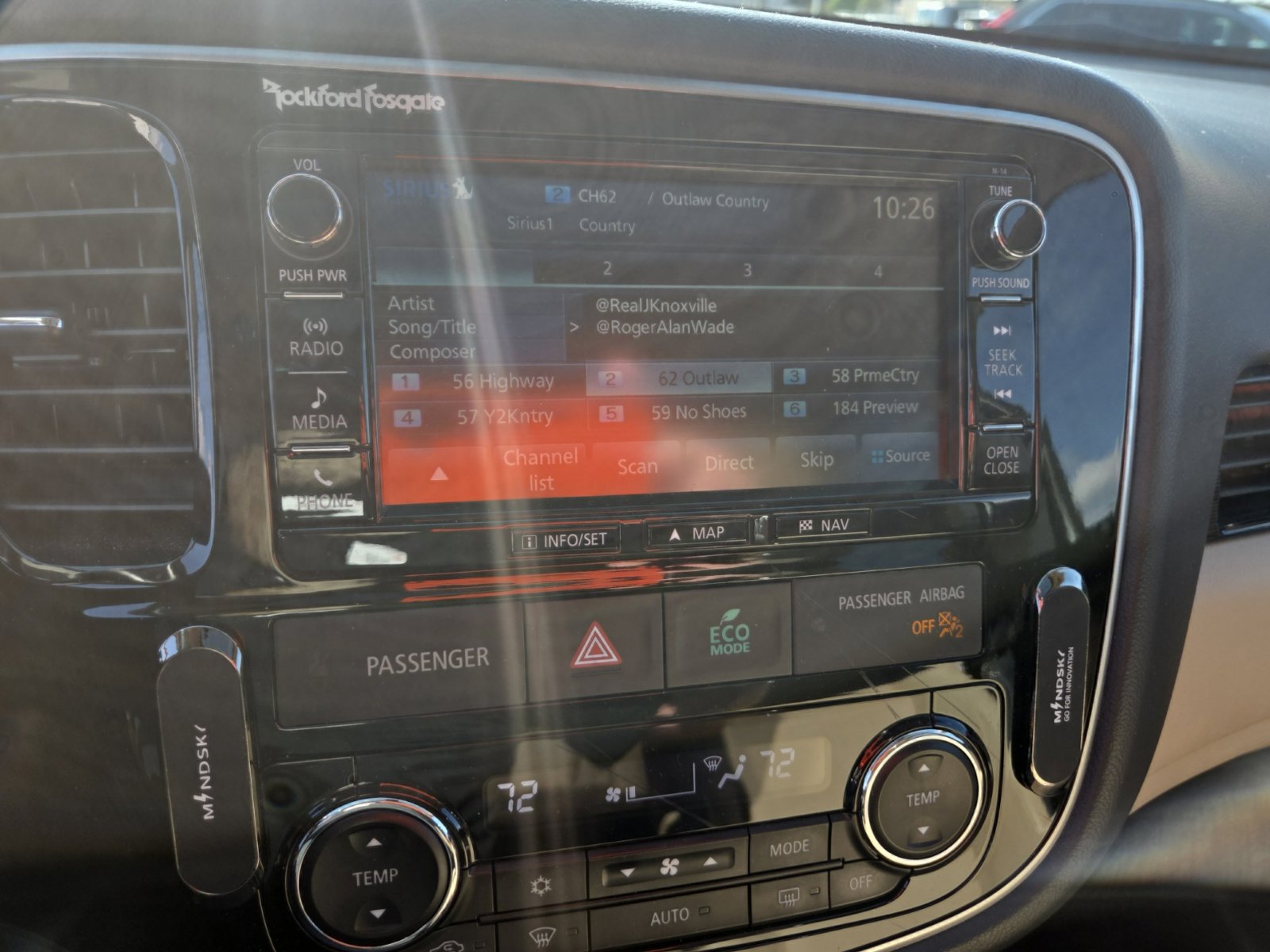 Used 2016 Mitsubishi Outlander SEL AWD/4WD image 8