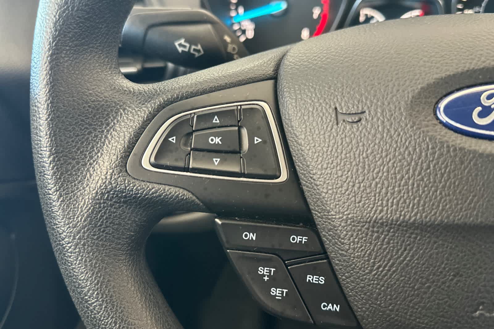 Used 2018 Ford Escape SE w/ SE Sync 3 Package AWD/4WD image 26