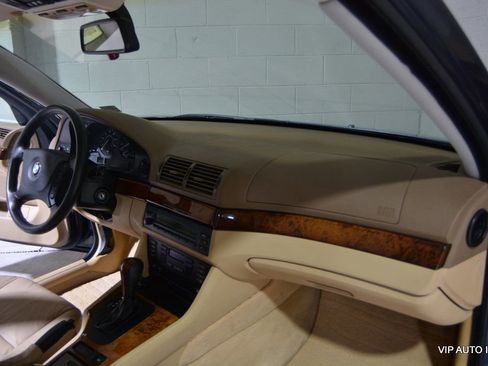 Used 2002 BMW 525i Sedan image 12