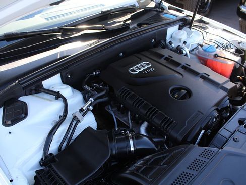 Used 2016 Audi A4 Premium Plus w/ Technology Package image 39