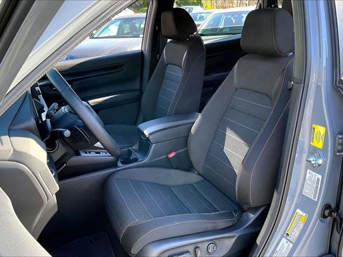 Used 2025 Honda CR-V Sport image 8