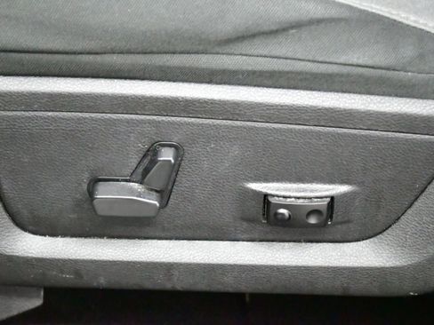 Used 2023 RAM 1500 Classic SLT w/ Trailer & Traction Group image 20