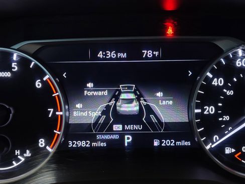 Used 2023 Nissan Rogue S FWD image 30
