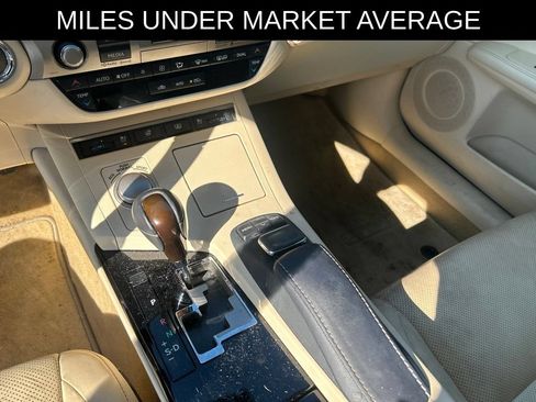 Used 2015 Lexus ES 350 w/ Luxury Package FWD image 18