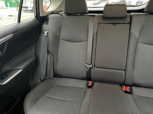 Used 2025 Toyota RAV4 XLE image 39