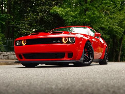 Used 2020 Dodge Challenger SRT Hellcat RWD image 33