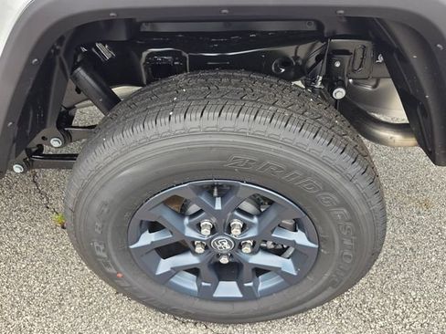 New 2026 Jeep Gladiator Sport AWD/4WD image 5