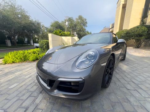 Used 2019 Porsche 911 Targa 4 GTS AWD/4WD image 8