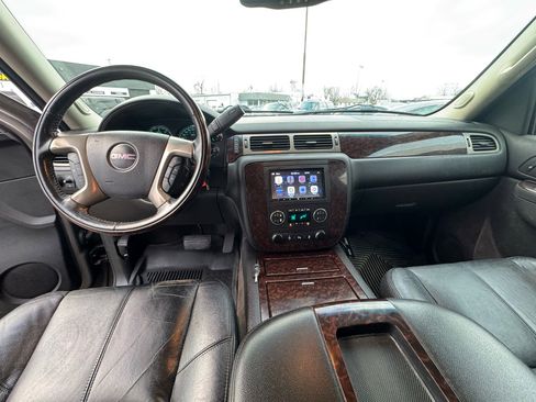 Used 2013 GMC Yukon XL SLT image 14