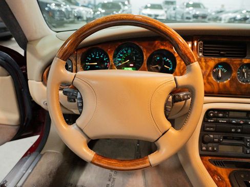 Used 1999 Jaguar XK8 Coupe image 24