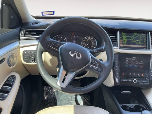 Used 2022 INFINITI QX50 Sensory image 17