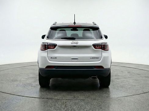 Used 2025 Jeep Compass Limited AWD/4WD image 7
