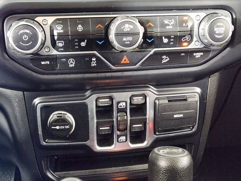 Used 2019 Jeep Wrangler Unlimited Sport S AWD/4WD image 20