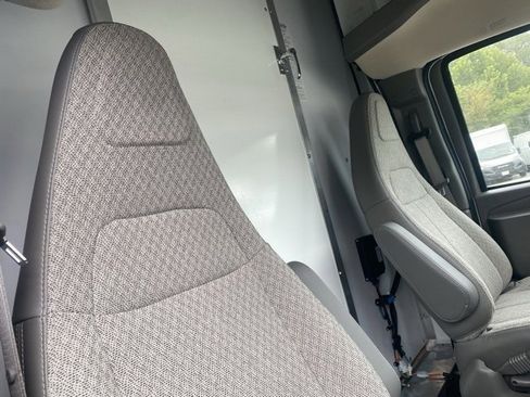 New 2025 Chevrolet Express 3500 w/ Power Convenience Package image 30