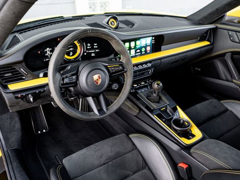 Used 2022 Porsche 911 GT3 image 28