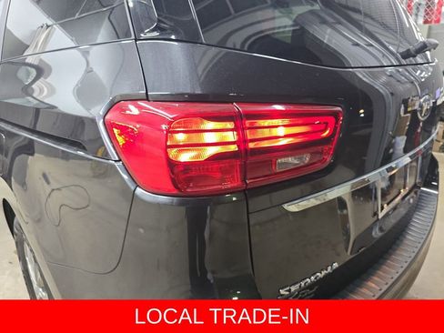Used 2019 Kia Sedona LX image 35