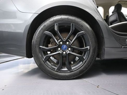 Used 2020 Ford Fusion SE w/ Equipment Group 151A image 15