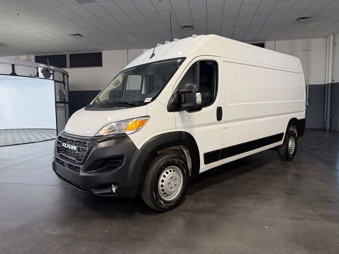 Used 2026 RAM ProMaster 2500 w/ Convenience Group FWD image 10