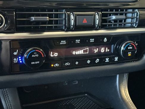 Used 2023 Nissan Pathfinder Platinum FWD image 20