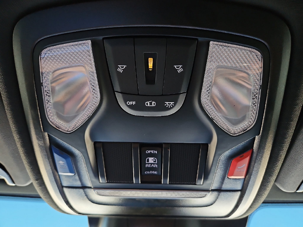 Used 2026 RAM 3500 Tradesman AWD/4WD image 28