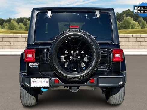 Used 2023 Jeep Wrangler Unlimited Sahara w/ Dual Top Group image 4