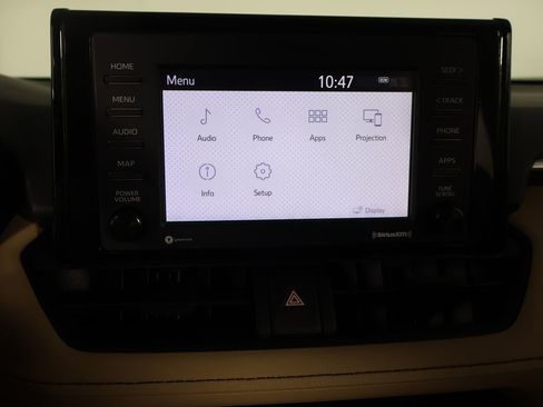 Used 2022 Toyota RAV4 XLE AWD/4WD image 39