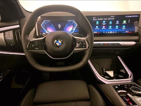 Certified 2026 BMW X3 xDrive30i w/ Premium Package AWD/4WD image 4
