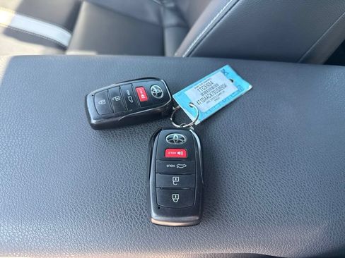 Used 2025 Toyota Camry SE w/ Convenience Package FWD image 25