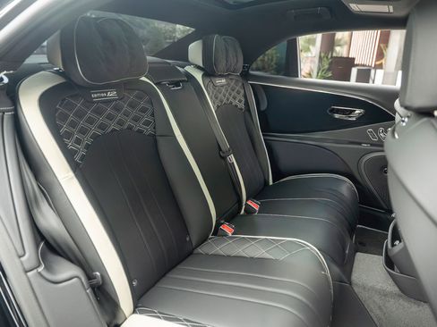 Used 2024 Bentley Flying Spur W12 AWD/4WD image 19