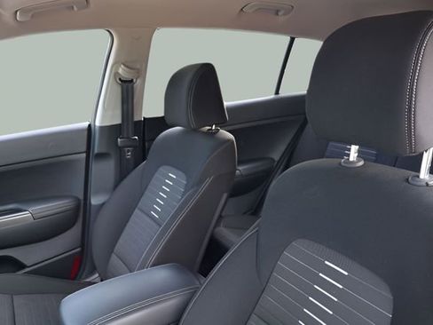 Used 2018 Kia Sportage LX w/ LX Popular Package AWD/4WD image 13