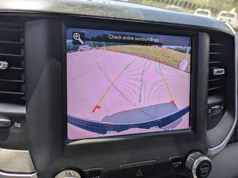 Used 2021 RAM 1500 Big Horn RWD image 21