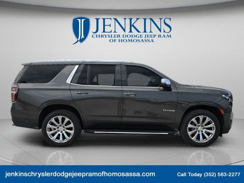 Used 2021 Chevrolet Tahoe Premier w/ Premium Package AWD/4WD image 3
