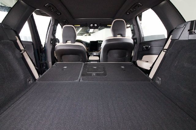 Certified 2026 Volvo XC60 B5 Plus AWD/4WD image 25